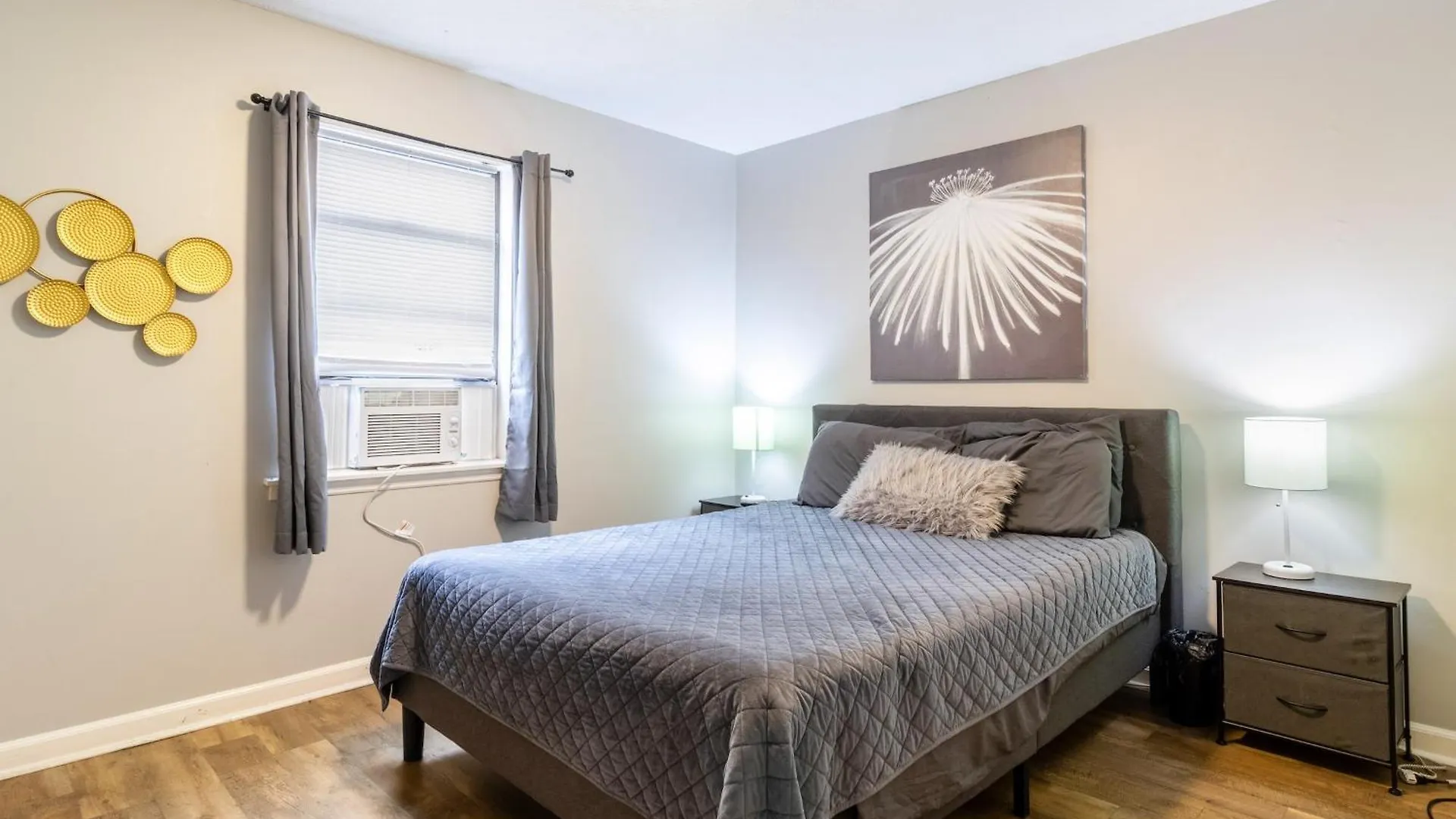 Charming 2 Bedroom Condo In Nashville With Free Parking 美国